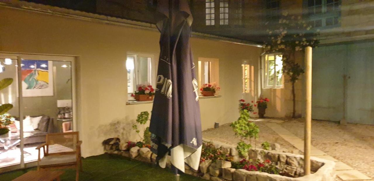Cour St Didier نيفي المظهر الخارجي الصورة