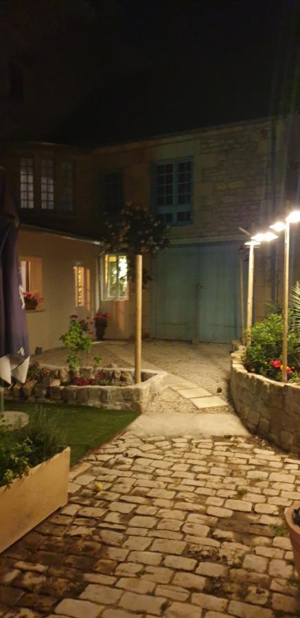 Cour St Didier نيفي المظهر الخارجي الصورة